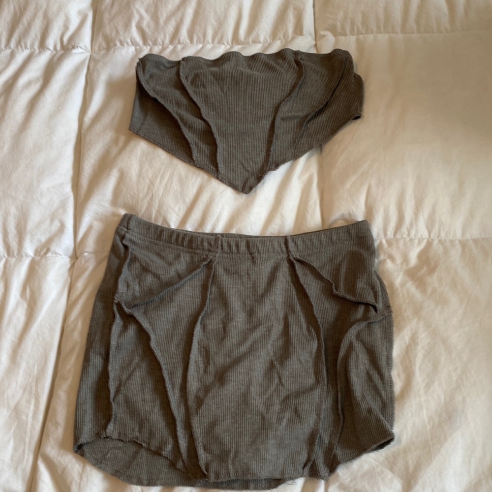 matching grey set, size XS, worn once